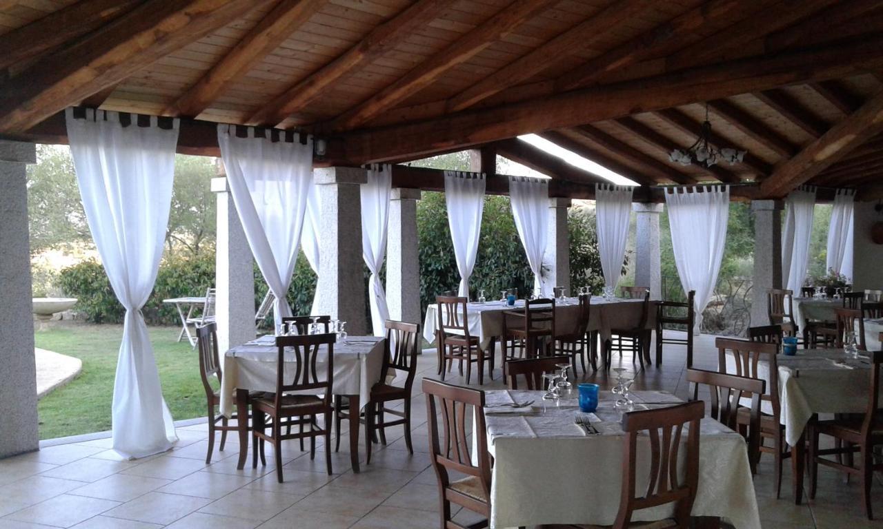 Hotel Lu Baroni Budoni Exterior foto